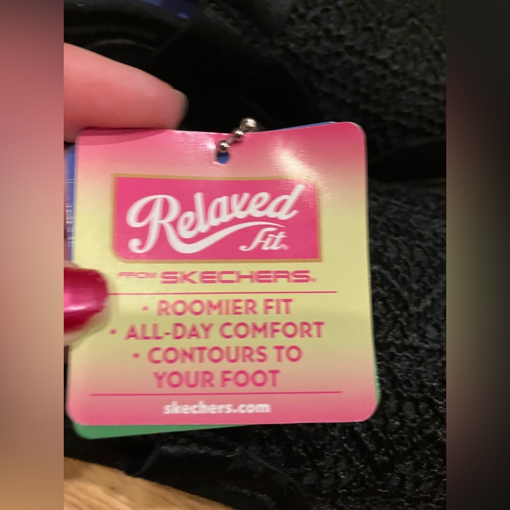 Skechers black slip ons NWT - Picture 3 of 6